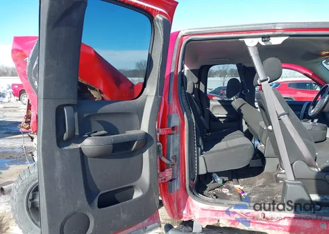 2011 Chevrolet Silverado 1500 Lt z USA, uszkodzony, nr VIN 1GCRKSE3XBZ100170